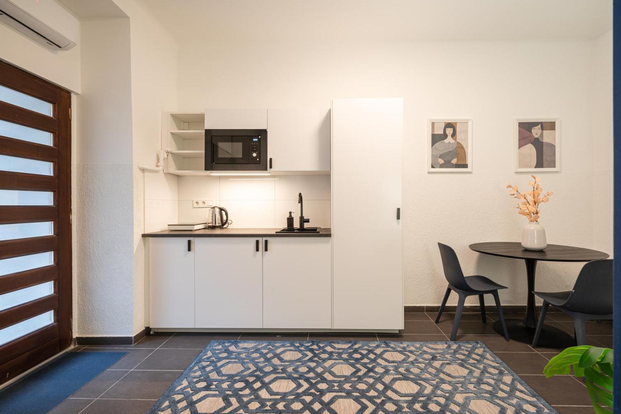 R10- Boutique Apartments, Best Location. By Bqa 布达佩斯 外观 照片